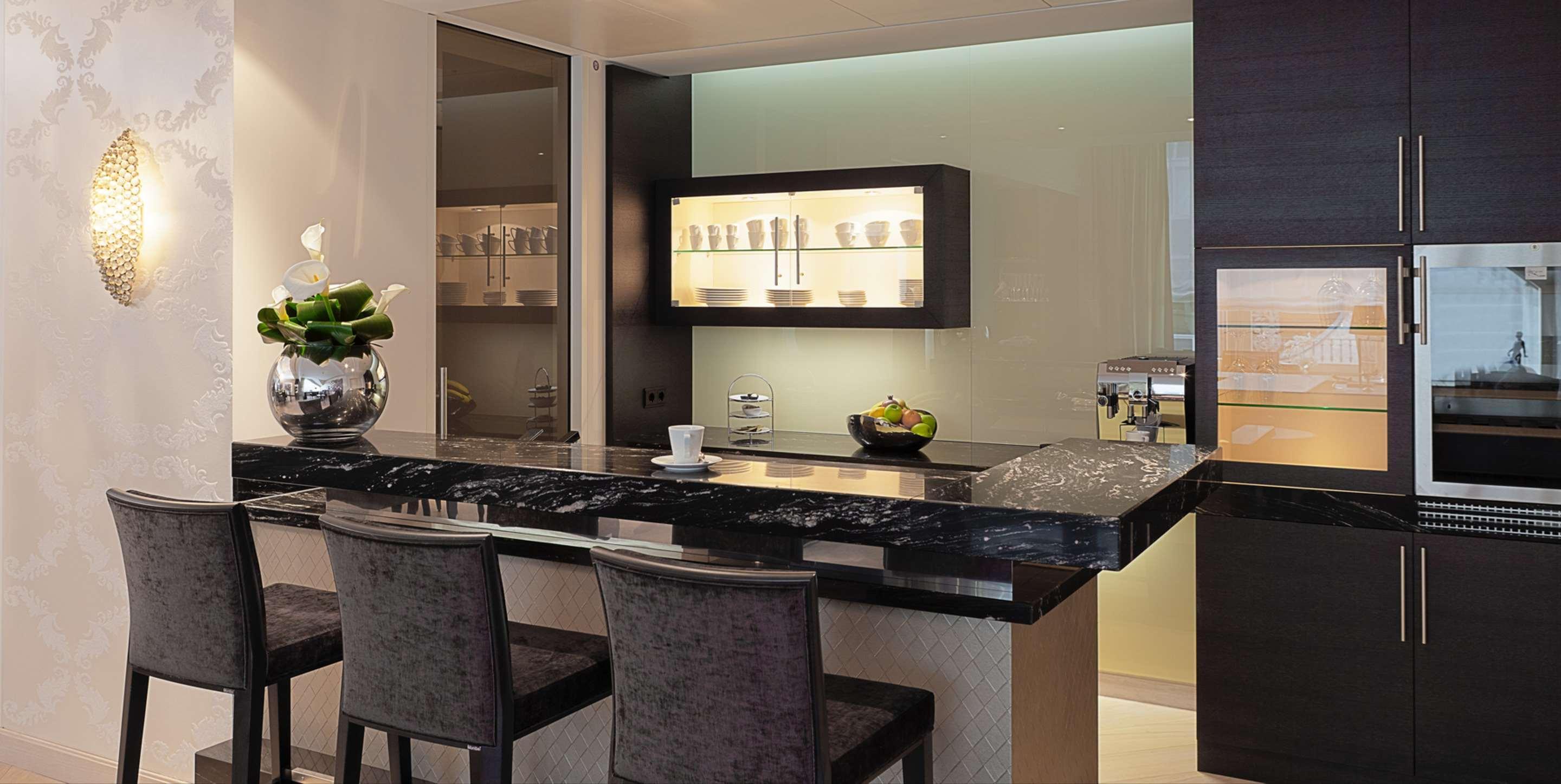 Steigenberger Icon Grandhotel Handelshof Hotel 5*